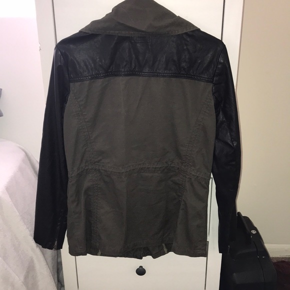 Forever 21 jacket - Picture 2 of 3